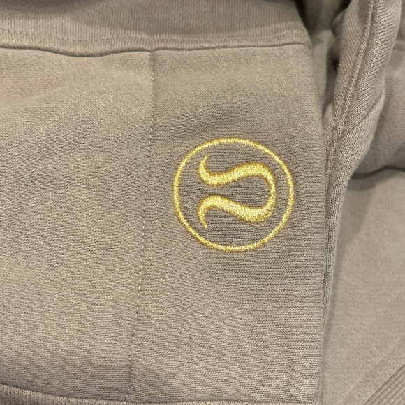 Lululemon Scuba Full-Zip Hoodie - Picture 10 of 16